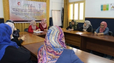 إجتماع طاقم العمل لجمعية عايشة لحماية المرأة والطفل