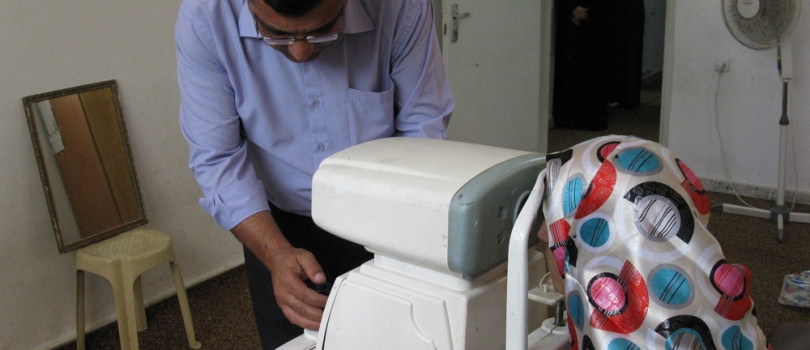 اليوم الطبى لفحص النظر فى جمعية عايشة