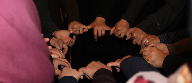 جمعية عايشة تبدأ أنشطة مشروع "رياديات" لتمكين أمهات أيتام العدوان على غزة