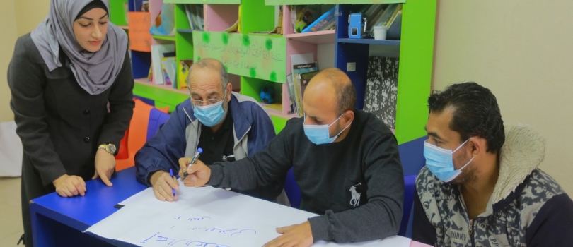 استهدفت الرجال من أهالي المشاركات... عايشة تنفذ ورش توعوية حول "العنف المبني على النوع الاجتماعي