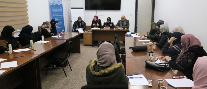 عايشة تعقد جلسة استماع مع الشرطة المجتمعية تحت إطار تعزيز وصول النساء للعدالة