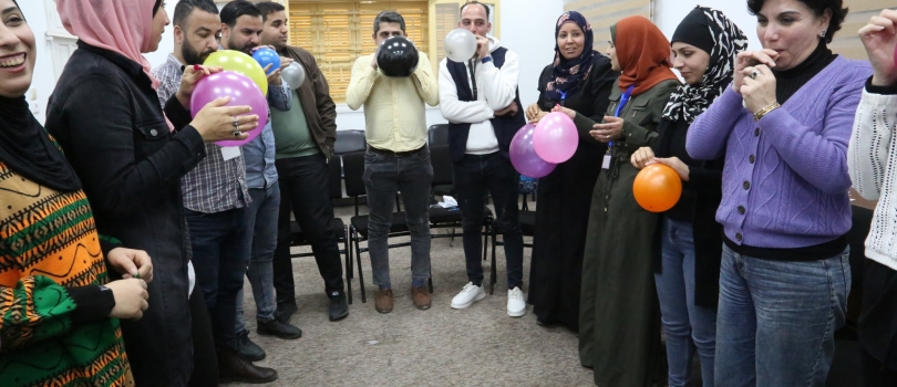 عايشة تعقد جلسات رعاية ذاتية مع الشركاء